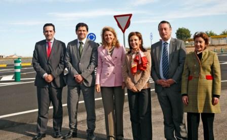 Presidenta Cospedal recorre la carretera entre Almagro y Bolaños de Calatrava-3