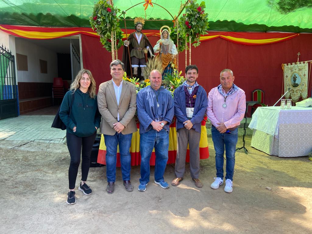 FOTO_LABRADOR_EN_ROMERIA_SAN_ISIDRO_LLANOS_DEL_CAUDILLO