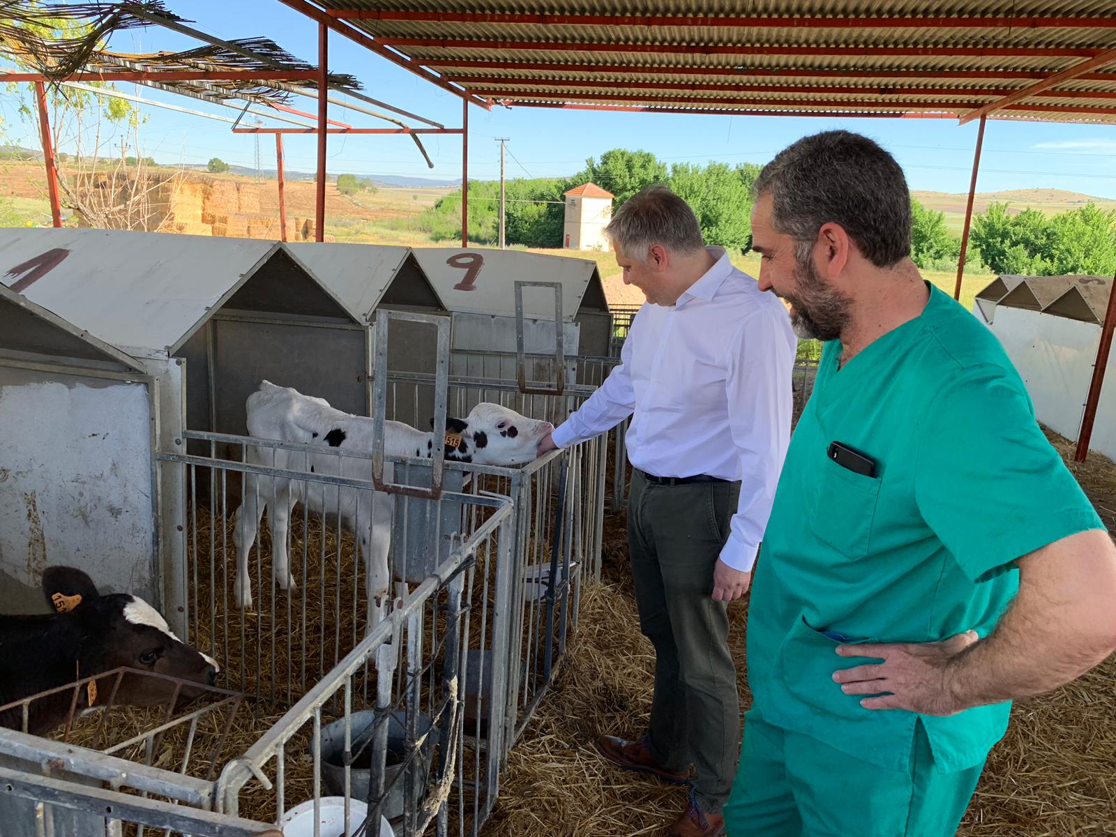 Cañizares_durante_su_visita_a_la_Finca_Cantarranas