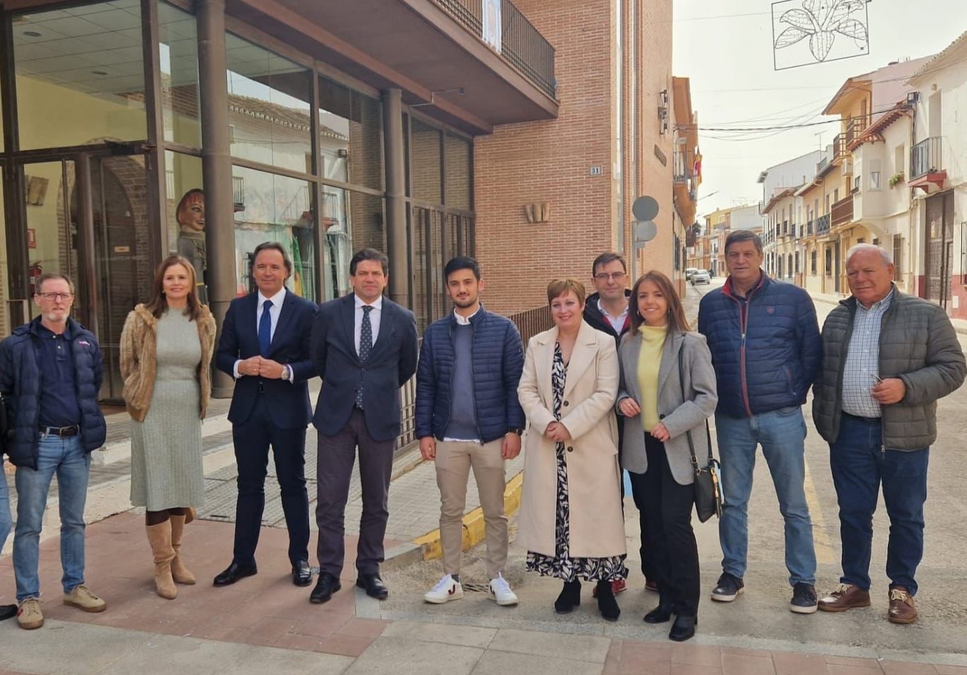 FOTO_VALVERDE_SONIA_Y_CORTES_CON_CANDIDATO_ALCALDÍA_HERENCIA