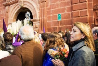 Cospedal a la salida de la virgen en Alcazar