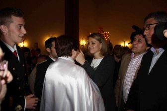 Cospedal en la iglesia de San Pedro en la Semana Santa de Daimiel