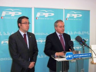 Ortega (i) y Ramos (d) diego_ortega_y_enrique_ramos_220211.jpg