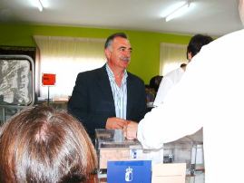 prieto_valdepeas_votando